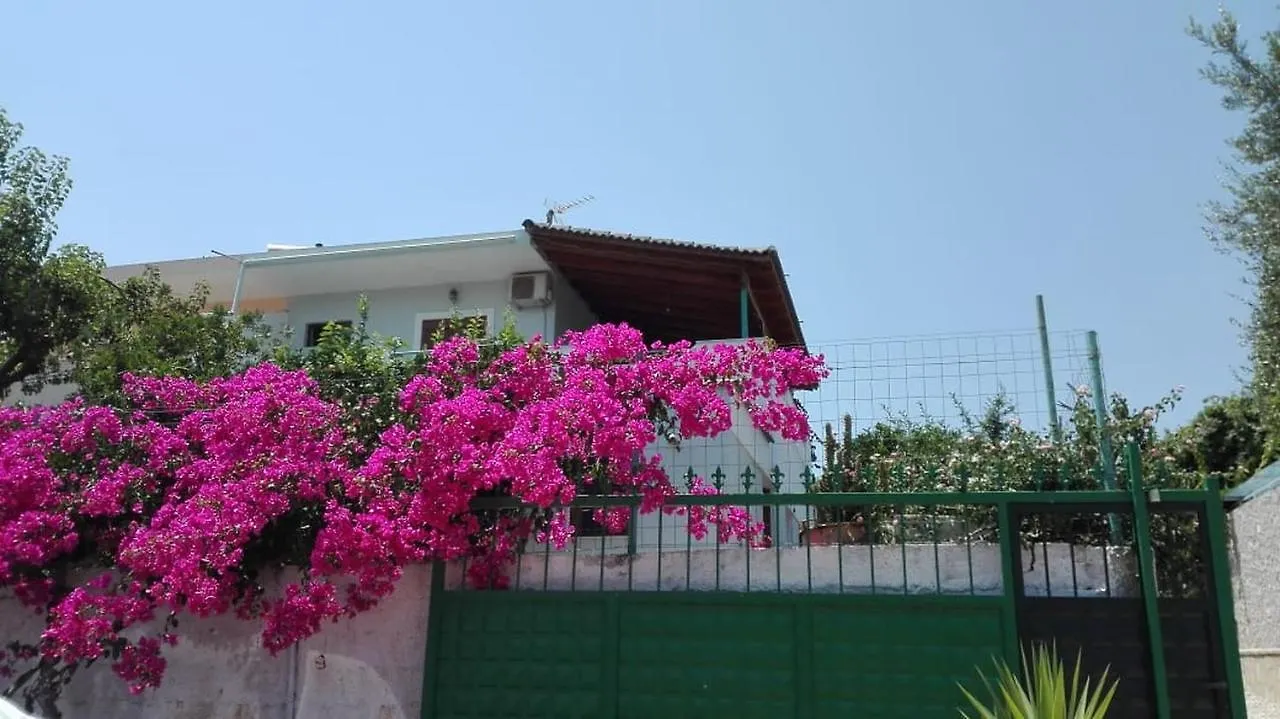 Baci Apartments Ksamil