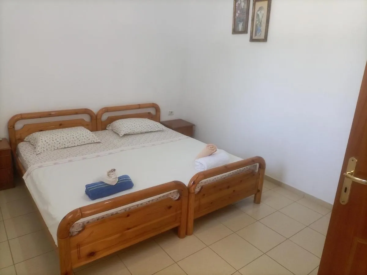Baci Apartments Ксамил