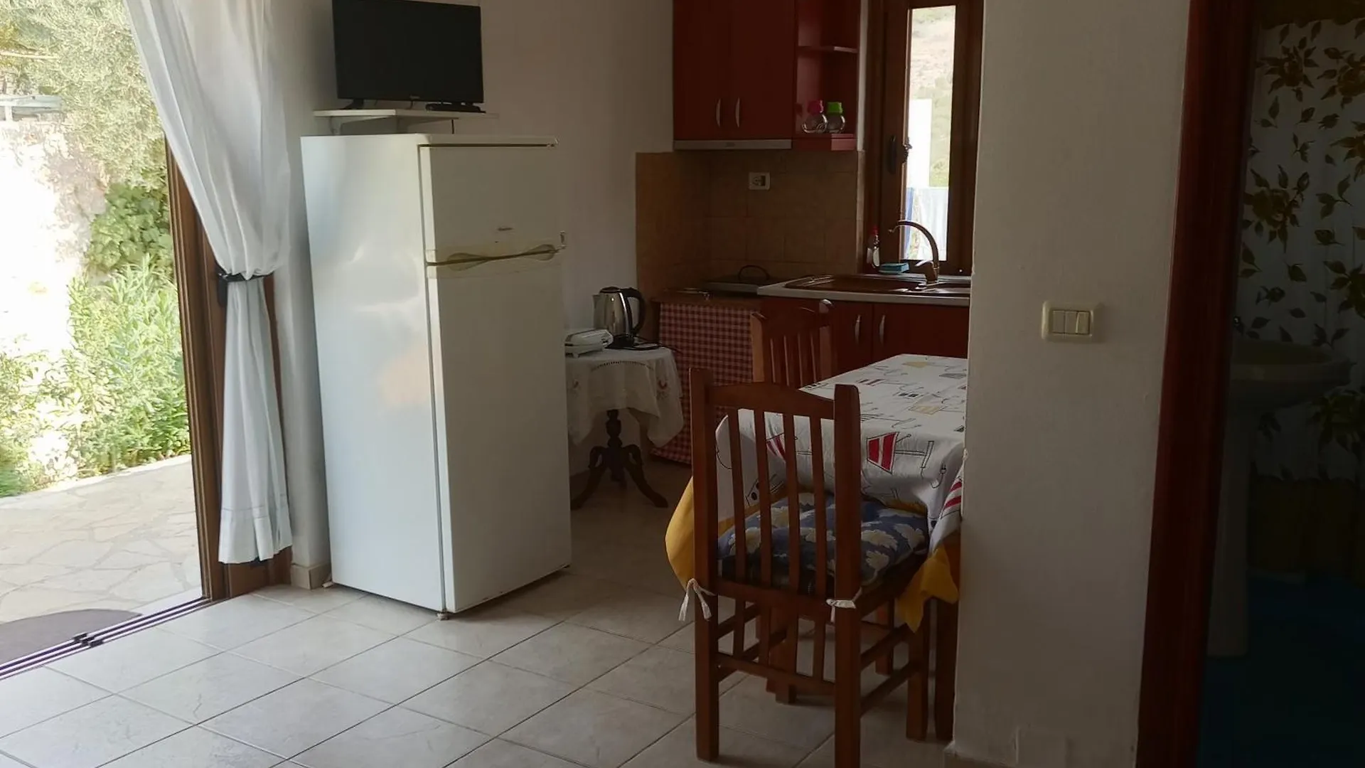 Baci Apartments Ksamil