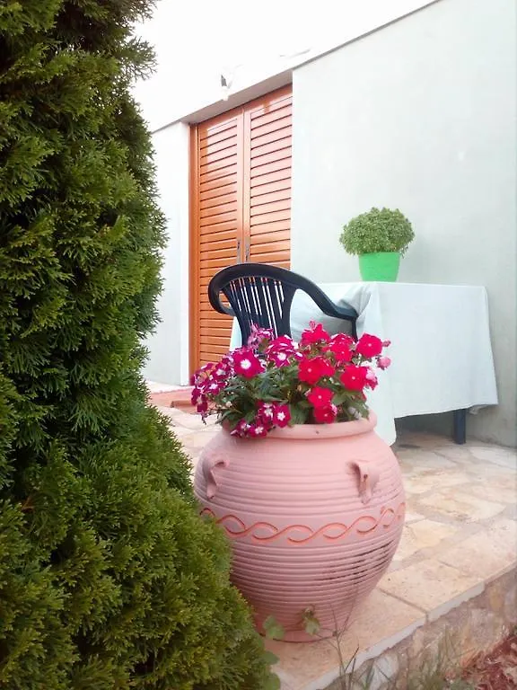 Baci Apartments Ksamil 0*,  Albanien